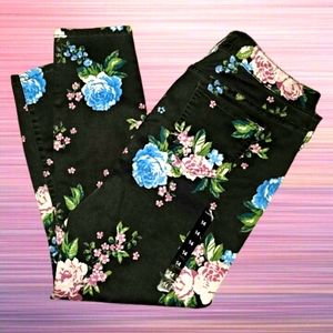 SOLD: "TORRID" Women's Black Floral Printed Jeans - Size 14